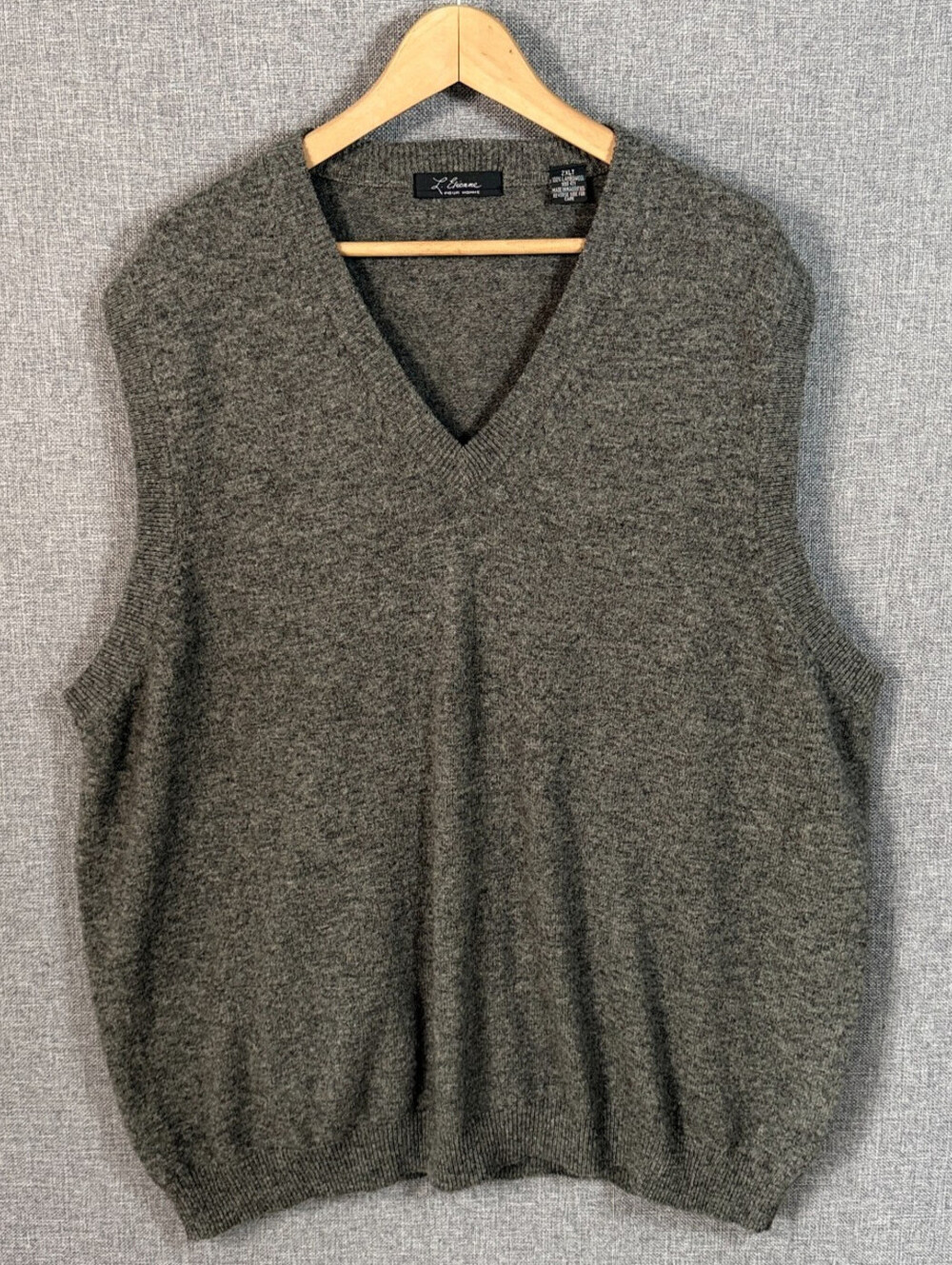 Vintage 90s L Etienne Pour Homme 2XLT 100% Lambswool Sweater Vest Gray V Neck
